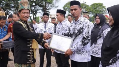 Pemkab Aceh Besar Apresiasi Guru dan Penggiat Literasi pada Hari Guru Nasional 2025