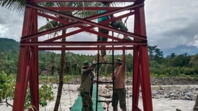 Kodim 0108/Agara dan Warga Percepat Penyelesaian Jembatan Gantung di Ds. Jambur Mamang Aceh Tenggara