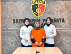 Terus Dibayangi Pengejaran Polisi, Wanita Terduga Pelaku Pencurian Emas Serahkan Diri ke Polresta Banda Aceh